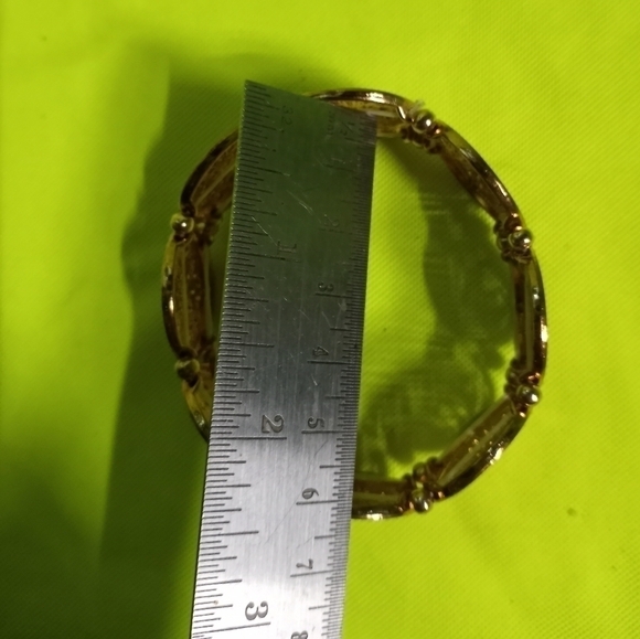 Goldtone stretch beaded filigree bracelet - Picture 2 of 5